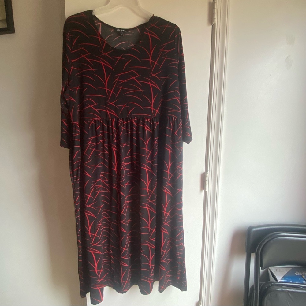 Ulla Popken Black and‎ Red Patterned Dress with pockets